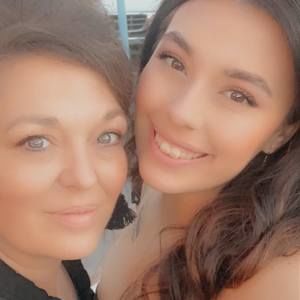 Meet your Posher, Kendra